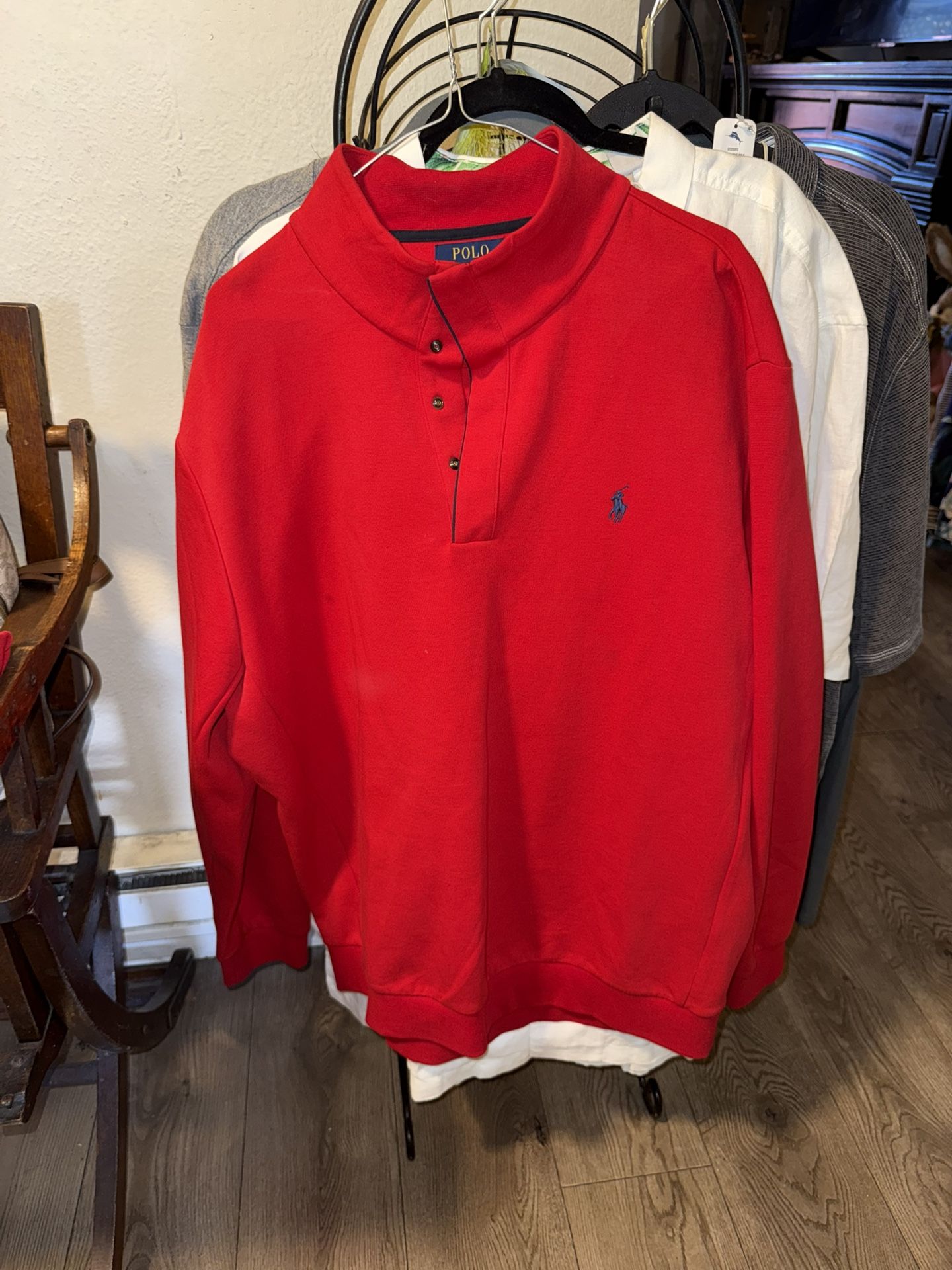 Nwot mens Polo Sweatshirt 2XL
