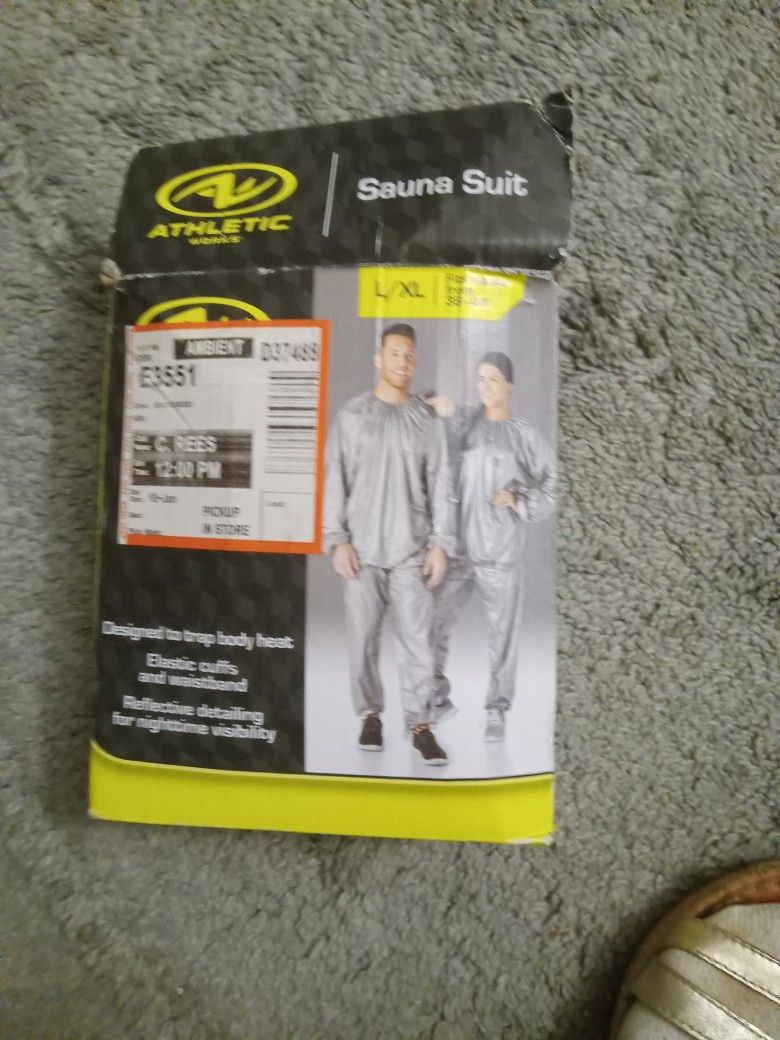 Sauna Suit L/XL. Open Box Pickup Only Cash 