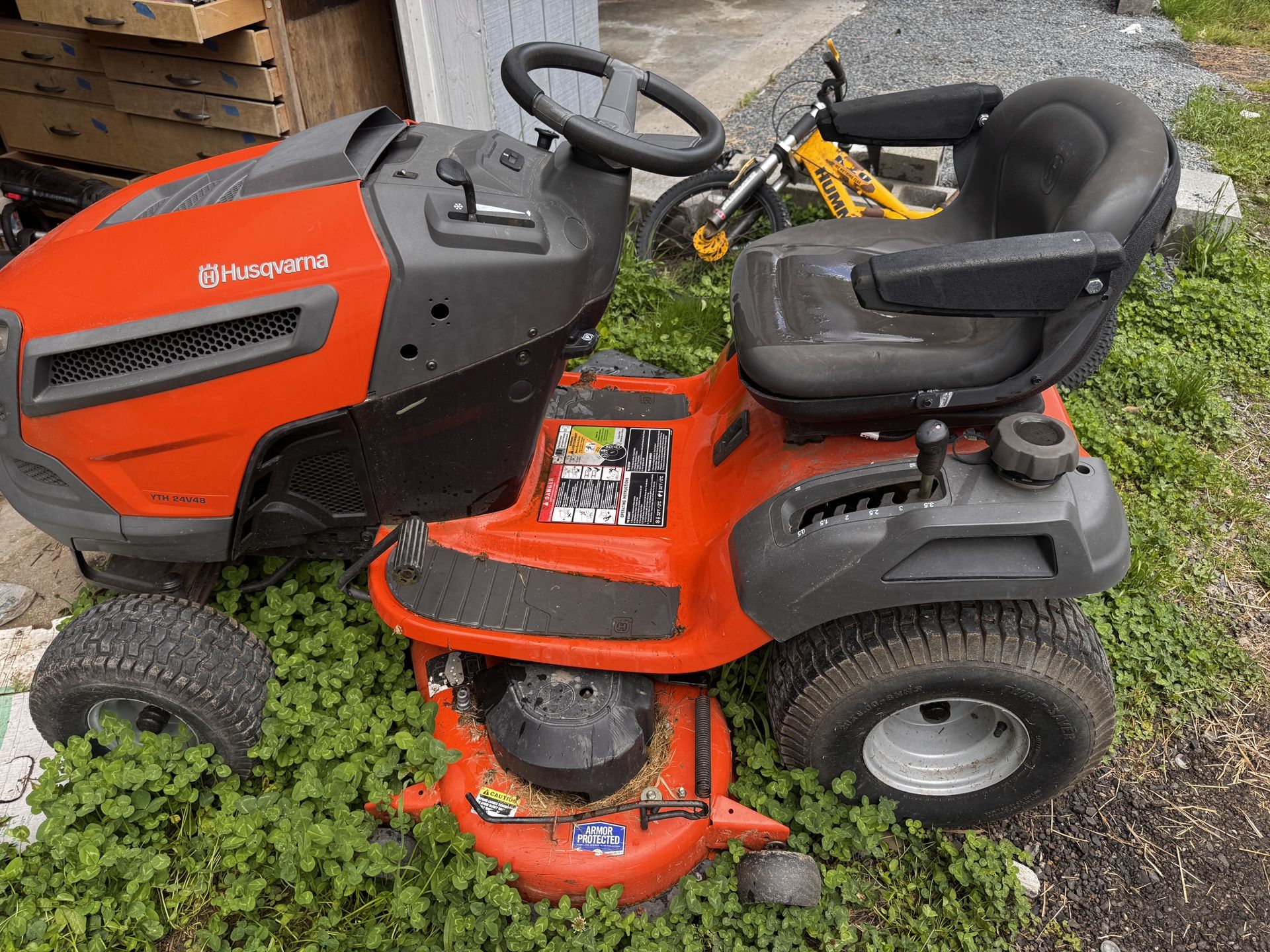 2014 Husqvarna Riding Lawn Mower