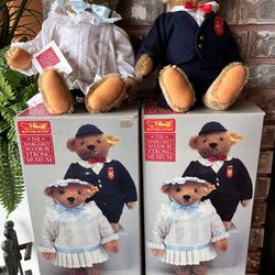 Steiff Museum Bear Set - Boxed- Button in Ear