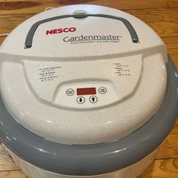 Nesco Gardenmaster Food Dehydrator