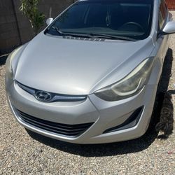 Hyundai 15 Elantra 