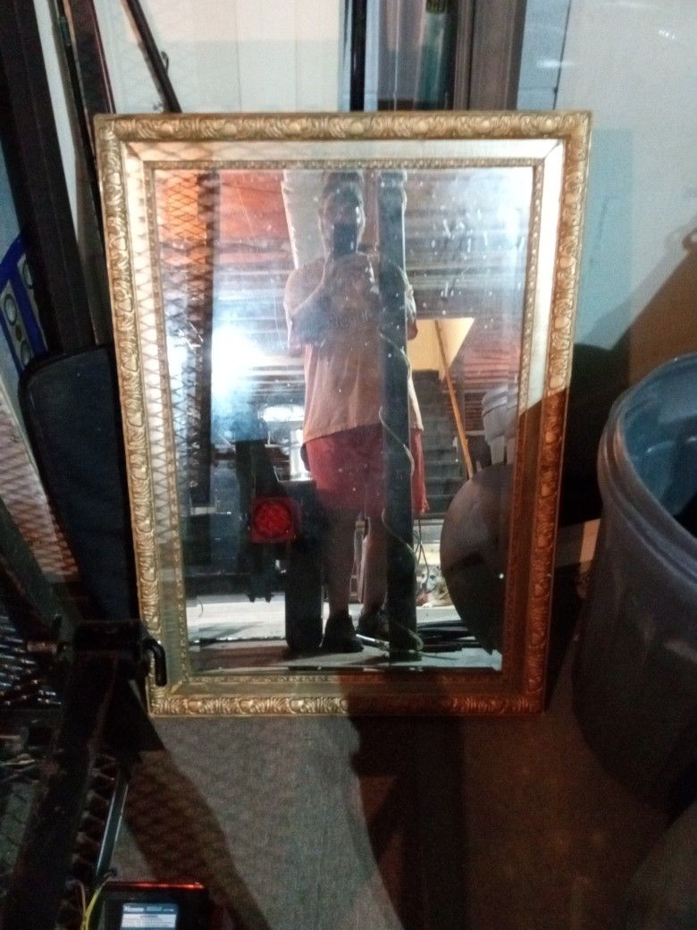 Gold Frame Mirror To Hang On A Wall Decorative Needs A Little Cleaning $50