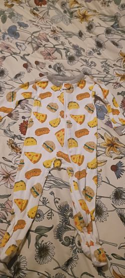 Baby Footed Pajama Sleeper Food Print size to 6 months