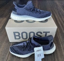 Yeezy Carbon