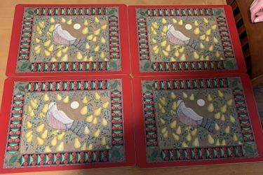 Set of 4 Royal Table of England. Christmas partridge cork board placements