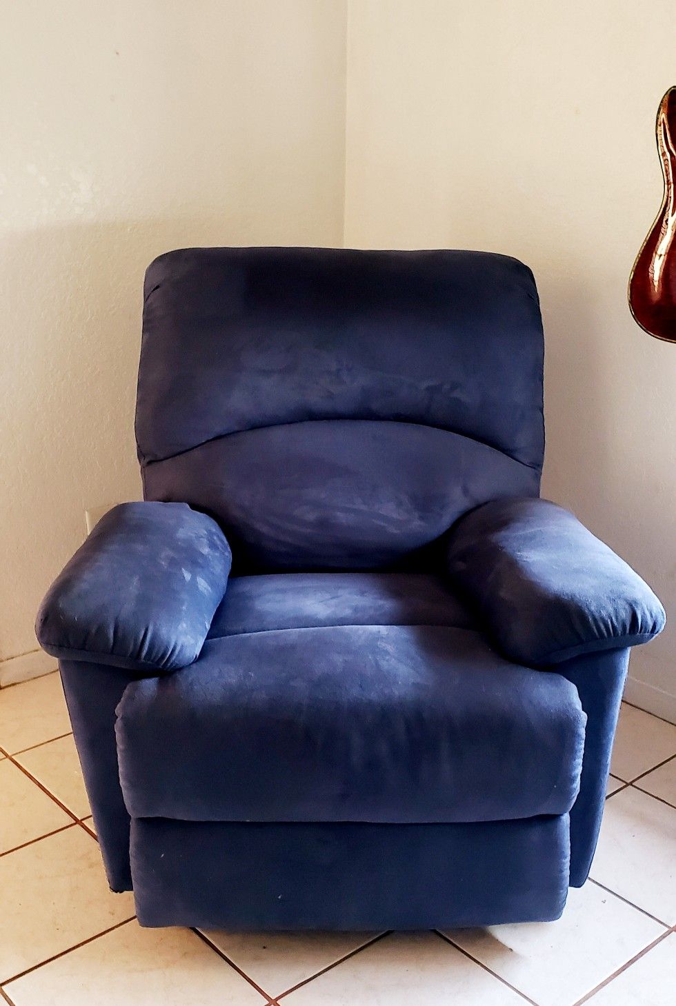 Blue Suede Recliner Brand New pick up only