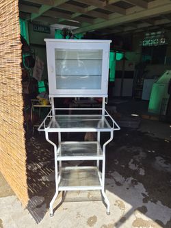 Very Nice Heavy Vintage Metal Medical/ Display/ Bathroom  Cabinet with Ribbed Glass