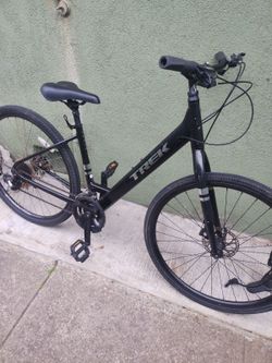 TREK VERVE 1 SMALL ALUMINUM HYBRID 21 SPD HAD TUNE UP BIKE RIDES GREAT 💯