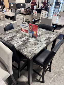 Modern Dining Room Set – Delivery & Financing!