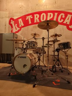 Complete Professional Drumset For Sale Mint!