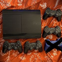 PS3 + Controllers