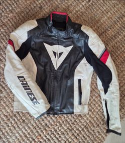 Dainese Leather Motorcycle Jacket EU 48 w/ Elbow Shoulder Armor