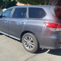 2013 Nissan Pathfinder