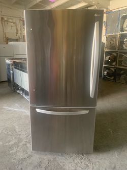 Fridge LG good condition 90 days warranty Refry LG buenas Condiciones 90 dias de Garantia