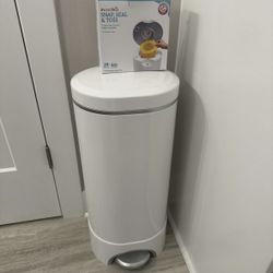 Munchkin Diaper Pail 