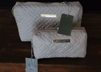New! Vince Camuto Makeup up/Travel bag set