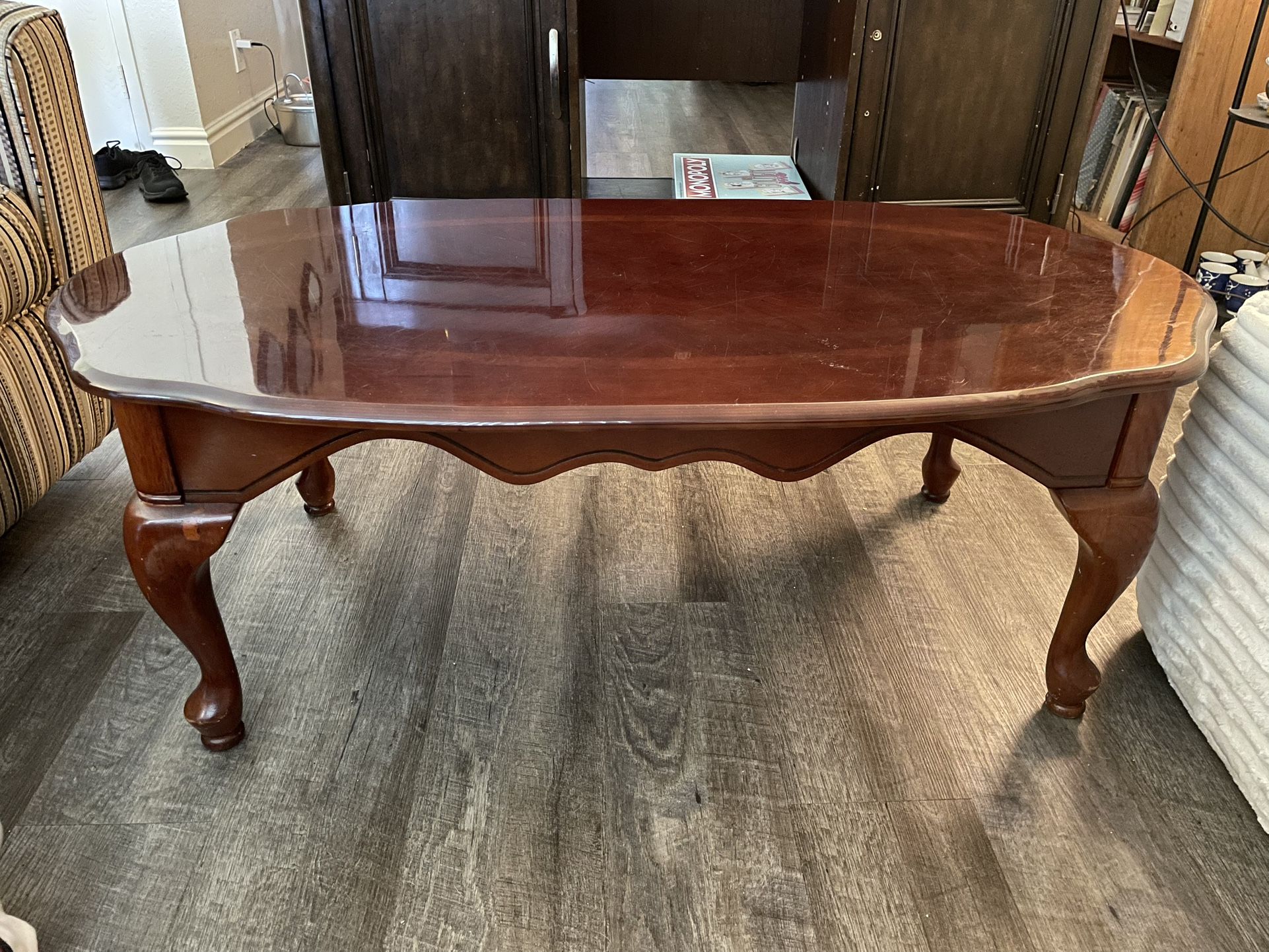 Beautiful Oval Coffee Table With Two Matching End Tables