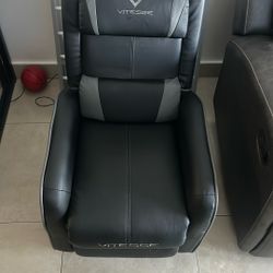 Leather Kids Recliner Perfect Condition $40
