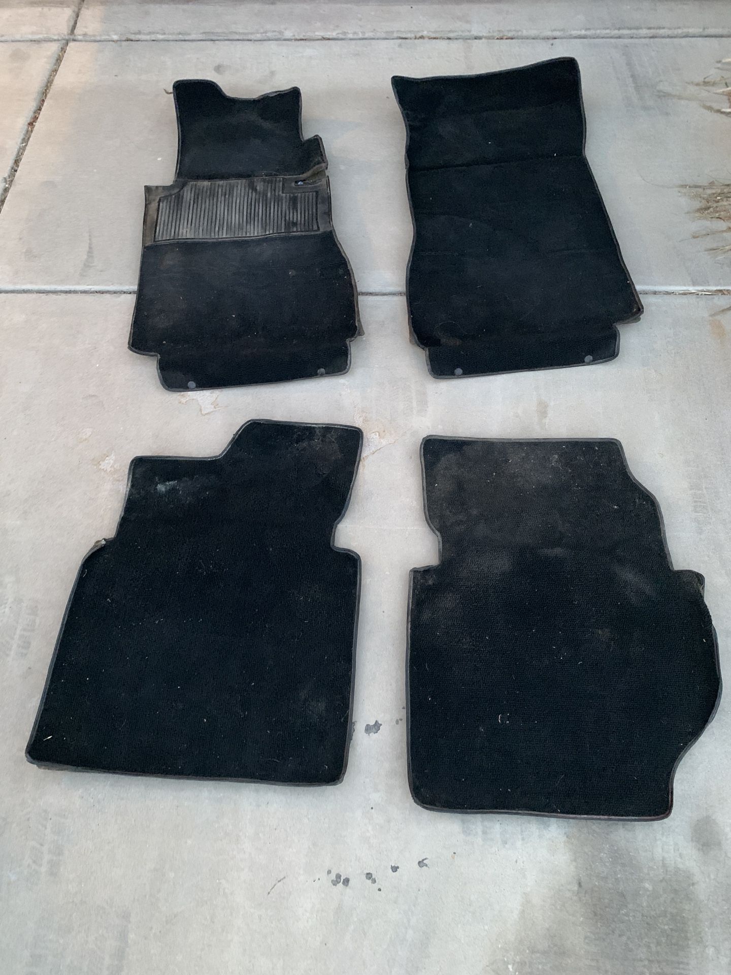 1977 to 1986 Mercedes-Benz Floor Mats