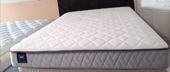 Queen Size Mattress (Colchón Queen Size)