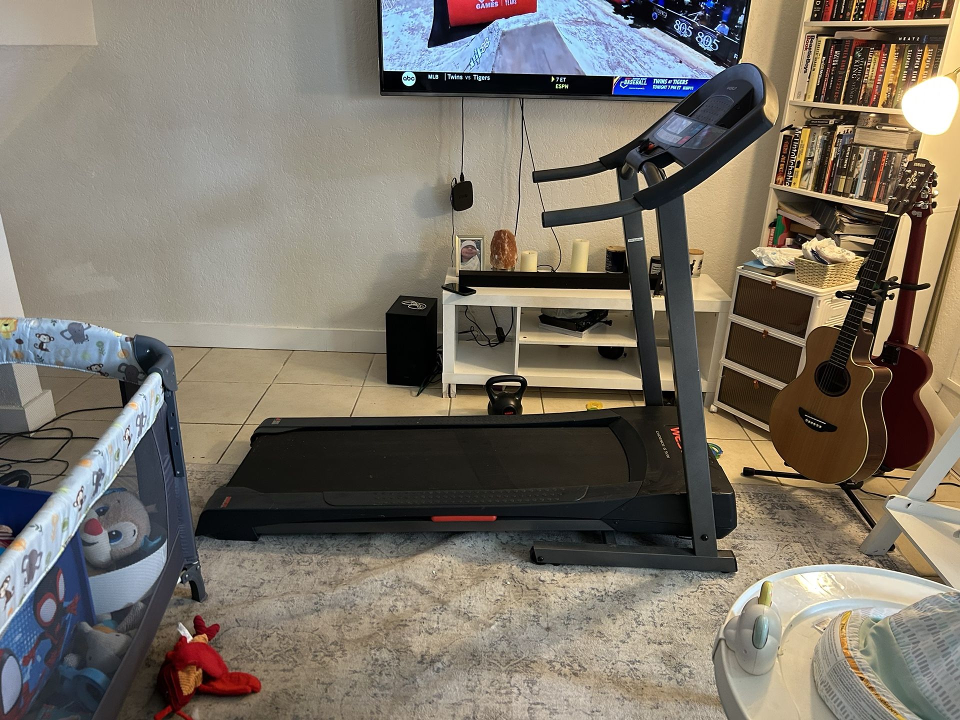 Treadmill (Barely Used)