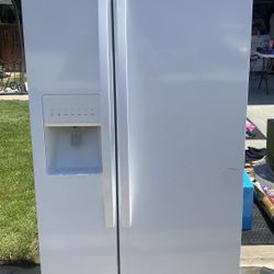 Whirlpool Refrigerator 