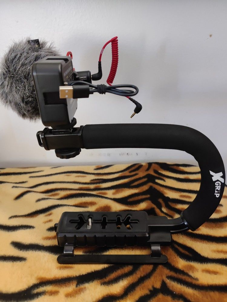 Opteka X-Grip Professional Camera/Camcorder Action Stabilizing Handle with Accessory Shoe for Flash, Mic, or Video Light (Black)