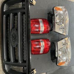 2005 Ford F-150 Headlights, Taillights and Grill 