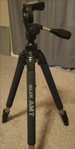 Slik 700dx tripod with 3 way tilt head
