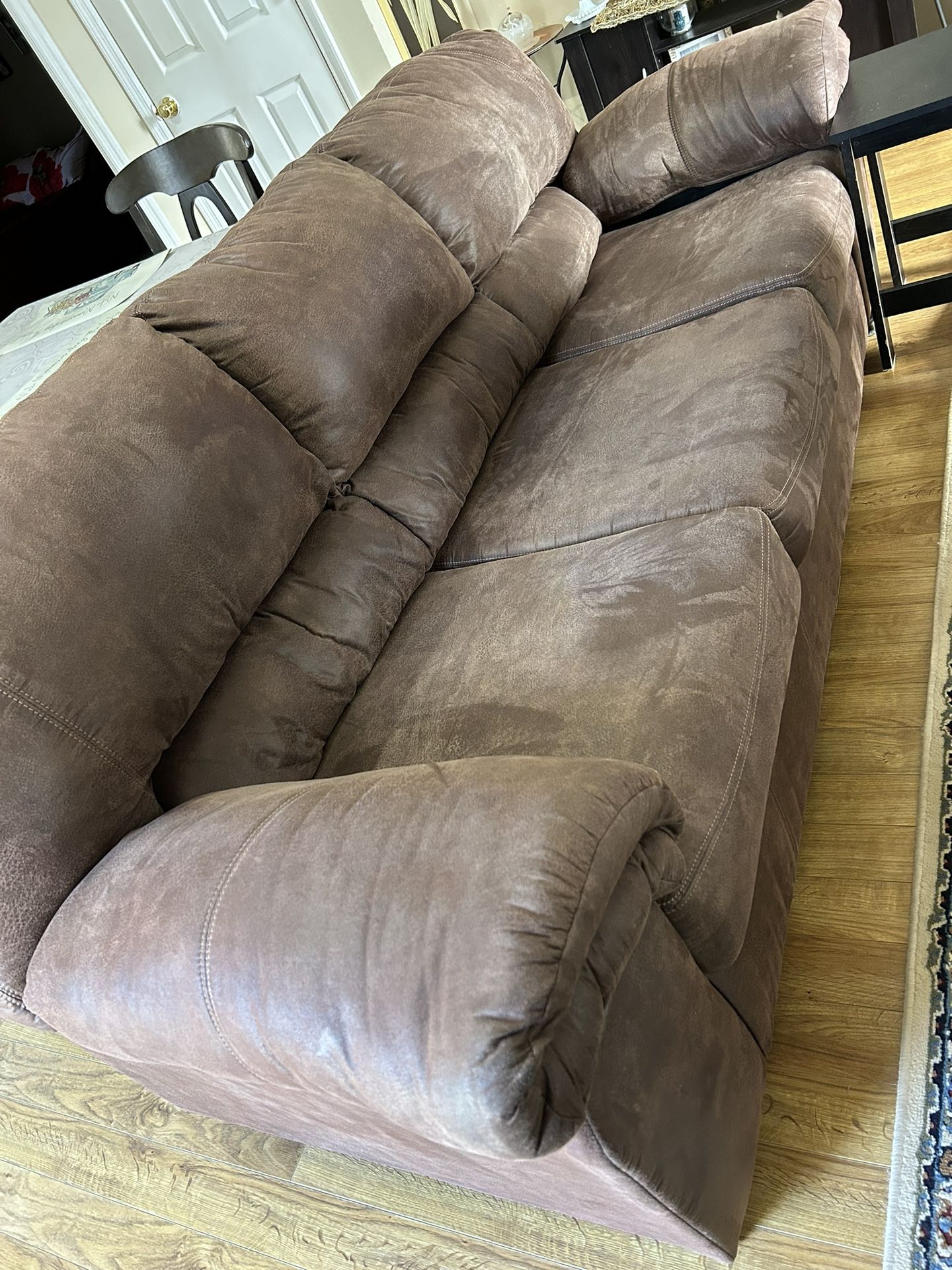 2 Sofa (3 Seat Each) No Pets No Smoke 