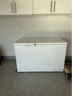 GE freezer 10.6 cu. ft.