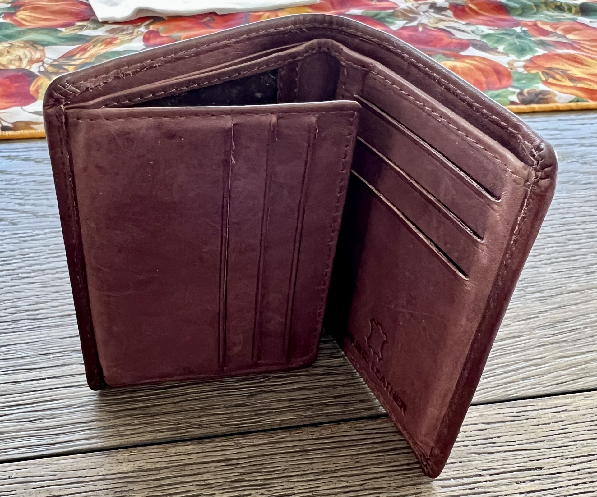 Leather Bifold Wallet Spain