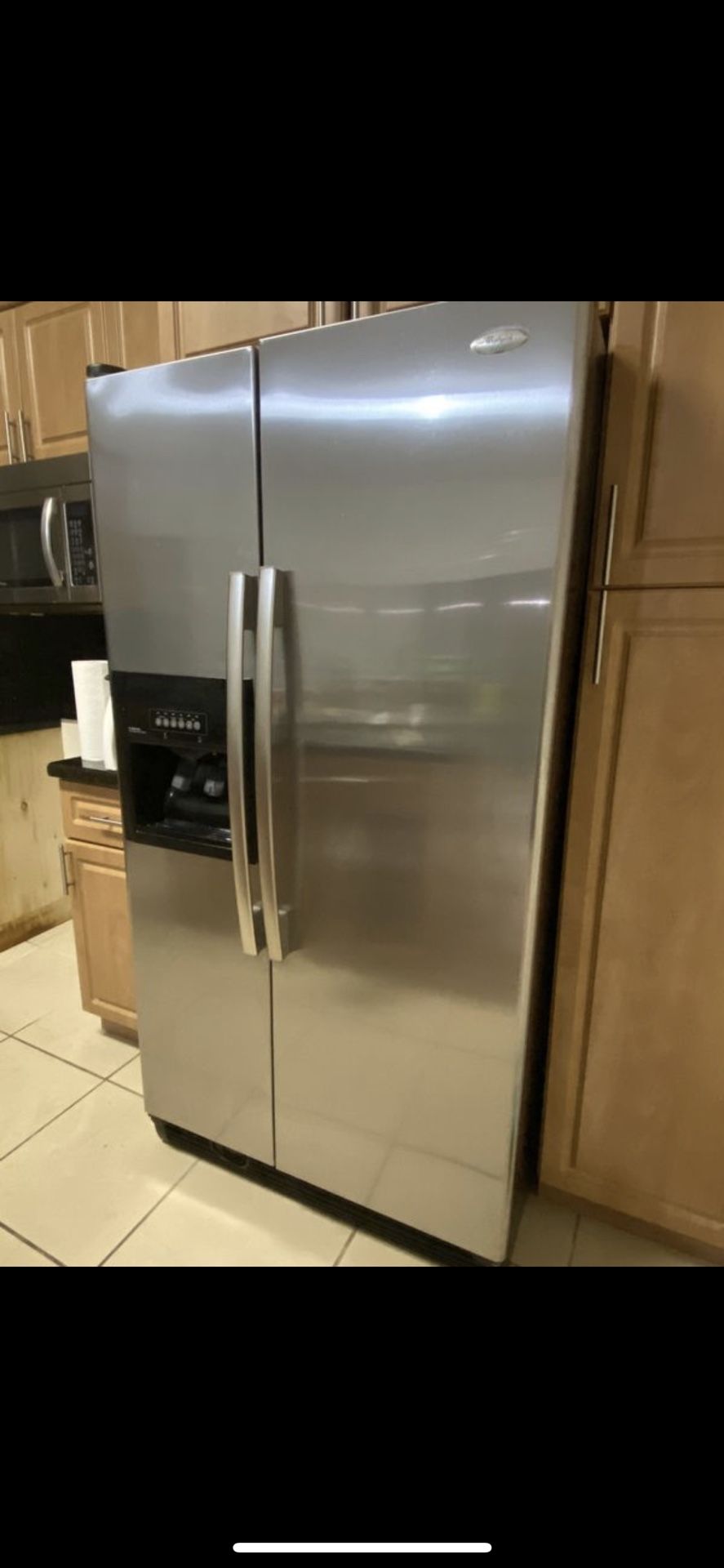 Whirlpool refrigerator excellent condition 299$ or best offer