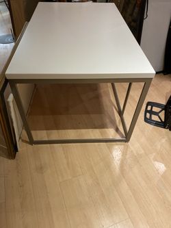 White Stone Top  Table 