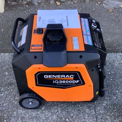 Generac 3600 / 3000-Watt Dual Fuel Electric Switch Gasoline / Propane Generator