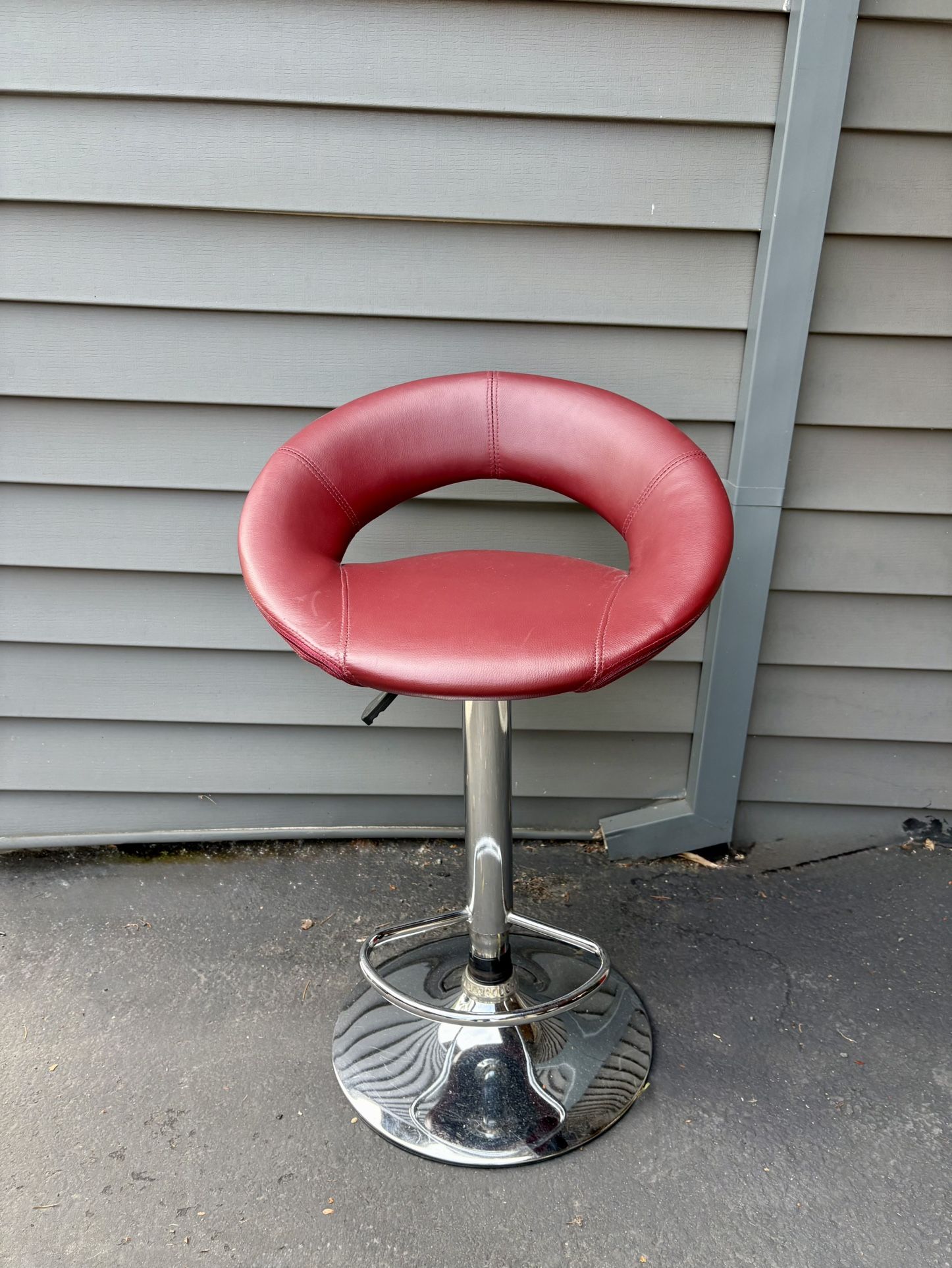 Swivel Stool