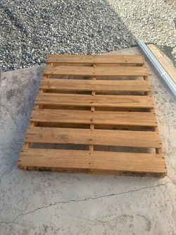 Free Wood Pallet