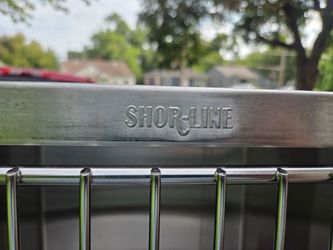 SHORT-LINE dog kennel