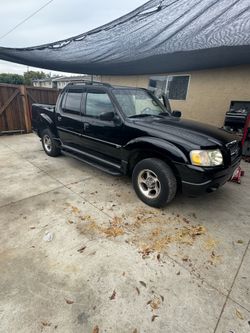 2004 Ford explorer