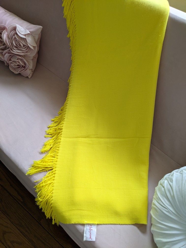 Lemon Throw @ $20.00