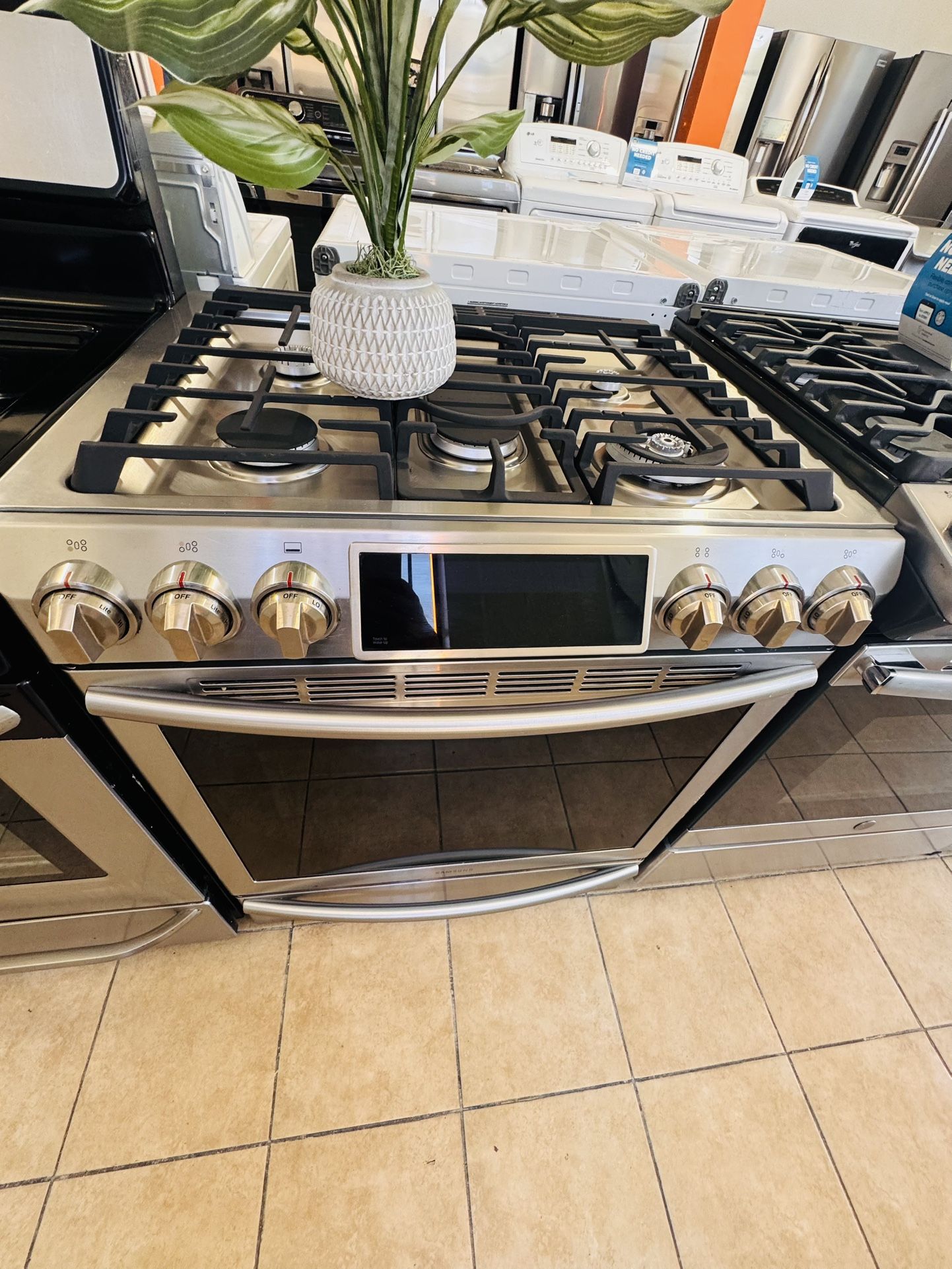 SAMSUNG SLIDE IN OVEN