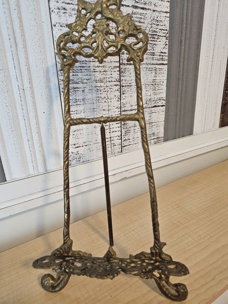 $45.00 - 14" Victorian Baroque Style BRASS Easel, Antique! Elegant/"Like New" Condition!