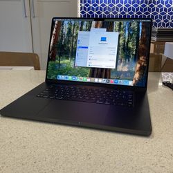 2025 Apple MacBook Pro 16” M4 Pro 48GB Ram 512SSD