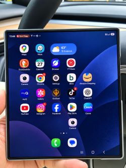 Samsung Galaxy Z Fold6 – 512GB – Factory Unlocked – Silver