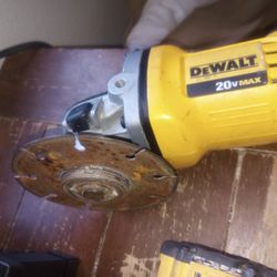  Grinder (DEWALT)
