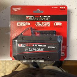 MILWAUKEE REDLITHIUM HIGH OUTPUT BATTERY