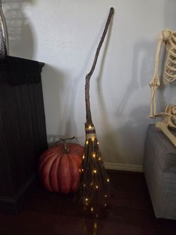Cinnamon Witch Broom 4ft tall