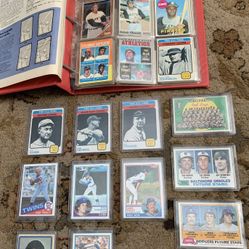 Vintage Sports Card Collection - Ty Cobb / Lou Gehrig / Cy Young / Willie Mays / Clemente 