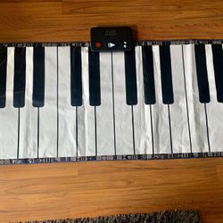 NAO Schwarz Floor Piano 